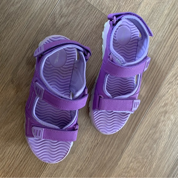 Sandals - Picture 4 of 4